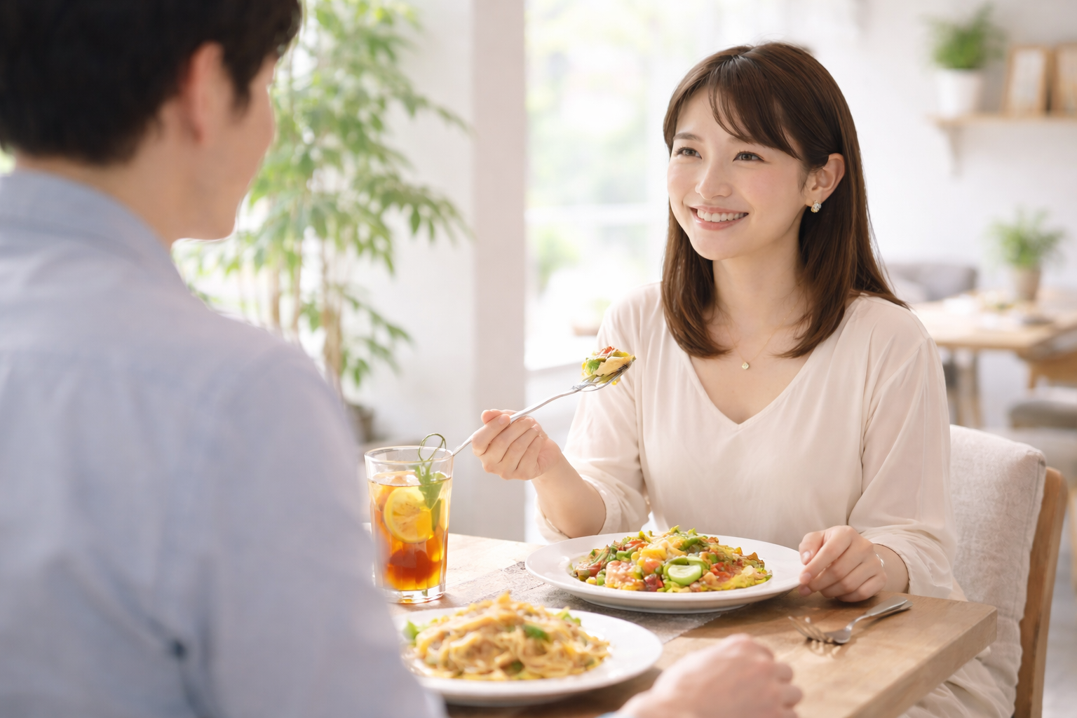 お食事デートで好印象を残すマナーとは？30代女性が大切にしたいポイント